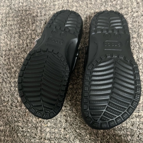 Crocs - Picture 2 of 4